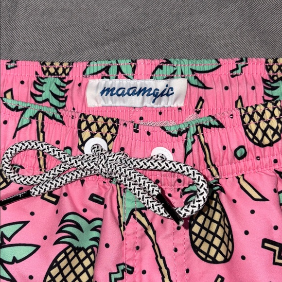 Vibrant Pink Pineapple Print Men's Athletic Shorts - Picture 2 of 4